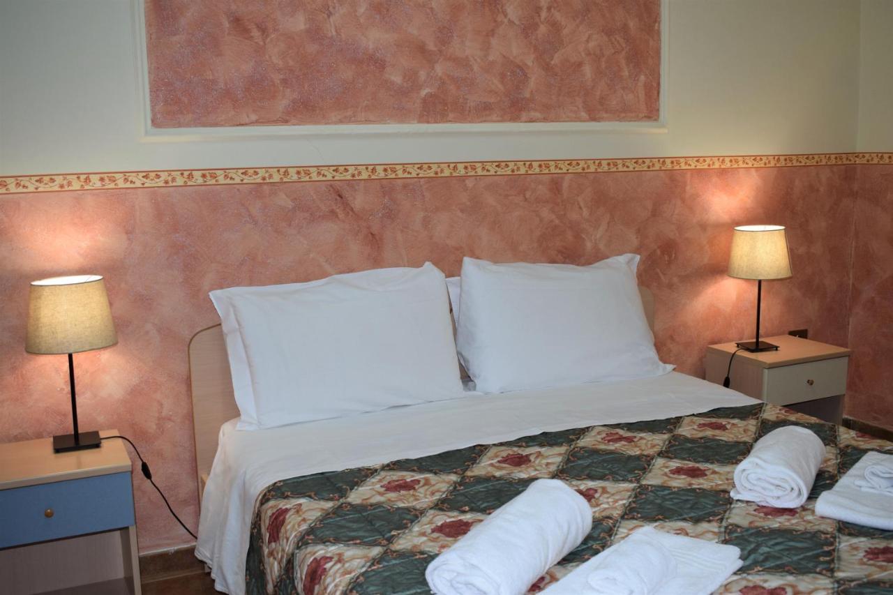 Hostel Il Tetto Melfi Bagian luar foto