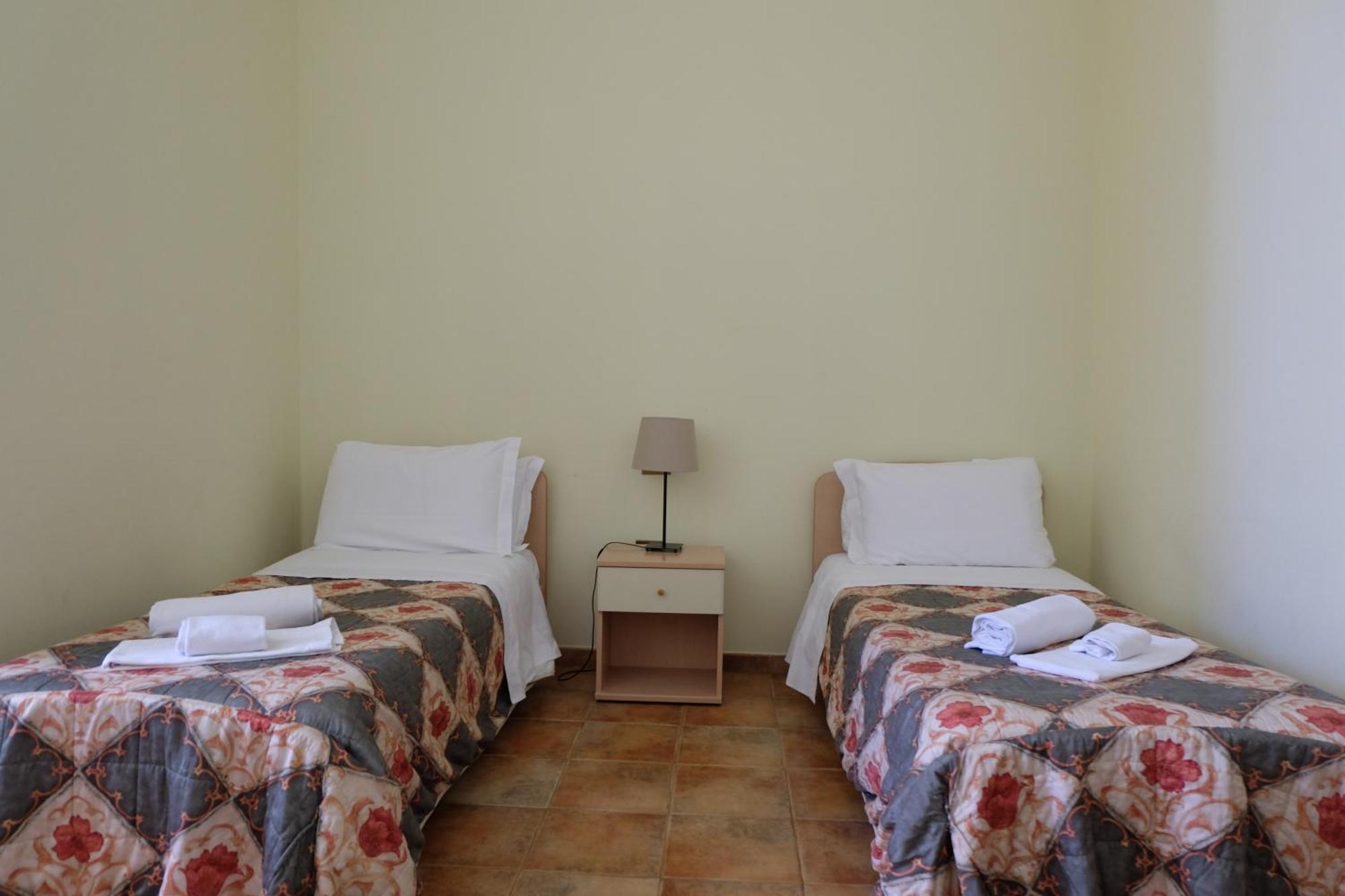 Hostel Il Tetto Melfi Bagian luar foto